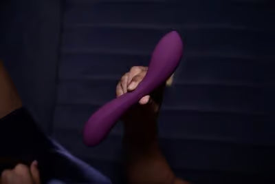 Sleek G-Spot Vibrator Rechargeable Vibe Delivering Pinpointed Gspot Pleasure